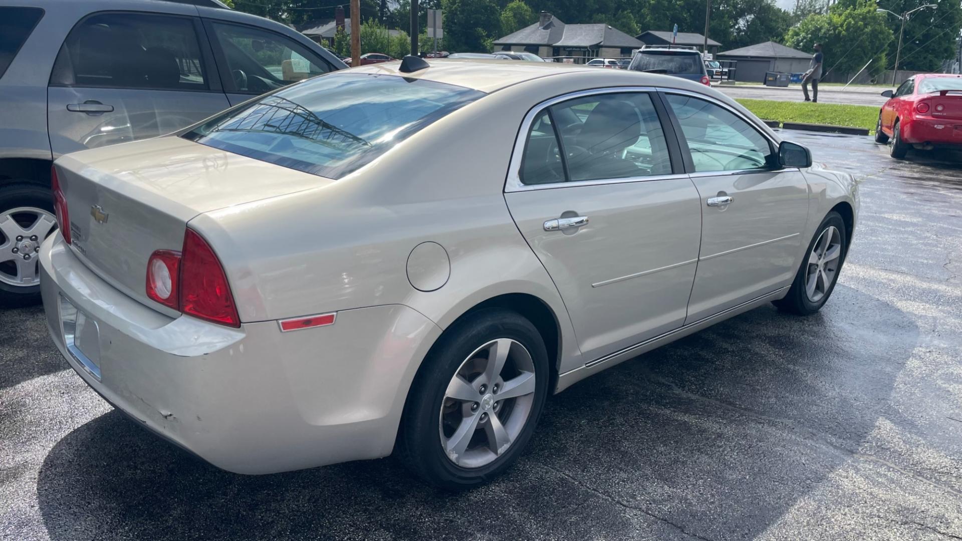 2012 Gold /GRAY Chevrolet Malibu 1LT (1G1ZC5E0XCF) with an 2.4L L4 DOHC 16V engine, 6-Speed Automatic transmission, located at 2710A Westlane Rd., Indianapolis, IN, 46268, (317) 291-2000, 39.885670, -86.208160 - Photo#3